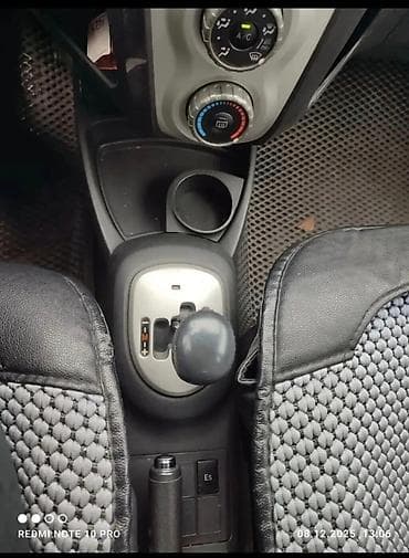 Унаа сатуу: Toyota Yaris: 2008 г., 1.3 л, Автомат, Бензин, Хетчбек — 5