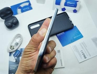 samsung e1202: Samsung Galaxy A50, Б/у, 128 ГБ, цвет - Белый, 1 SIM, 2 SIM, eSIM — 6