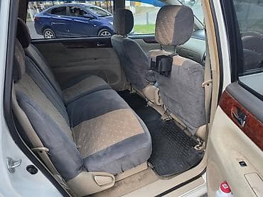 Toyota Ipsum: 2001 г., 2.4 л, Автомат, Газ, Вэн/Минивэн — 10