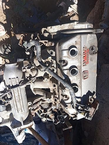 Бензиновый мотор Honda 1998 г., 1.4 л, Б/у at lalafo.kg Бензиновый мотор Honda 1998 г., 1.4 л, Б/у