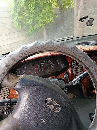 пассо: Hyundai H-1: 1997 г., Минивэн — 5