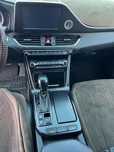 170: Hyundai Grandeur: 2017 г., 3 л, Автомат, Газ, Седан — 6