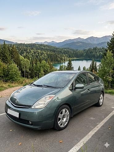 Toyota Prius: 2005 г., 1.5 л, Вариатор, Гибрид, Хетчбек — 4