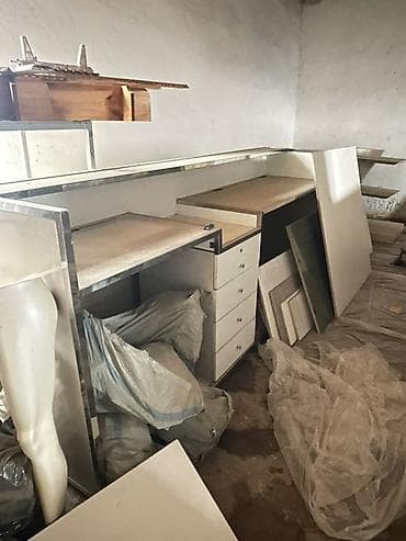 Продаю всё необходимое для бутика одежды и обуви дешево, в хорошем