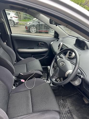 prius v: Toyota Ist: 2003 г., 1.3 л, Автомат, Бензин — 4