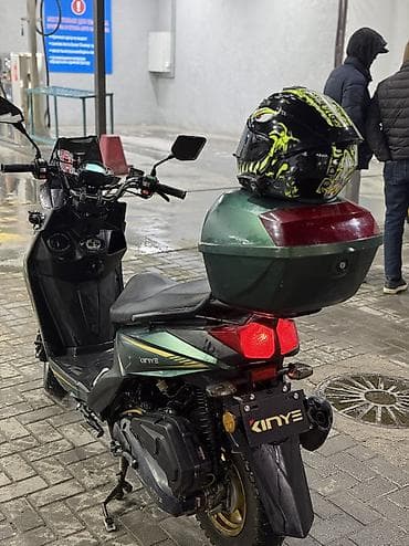 Мототехника: Скутер KINYE (бензиновый) - Кузов спортивного стиля, цвет зелёный с — 1