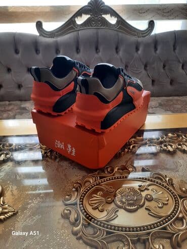 обувь для девочек: Мужские кроссовки, 43, Новый, цвет - Оранжевый, Бесплатная доставка — 2