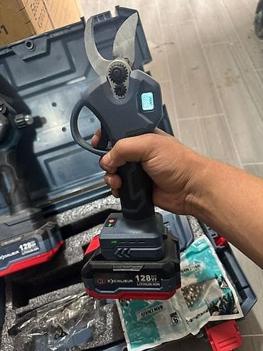 Комплект садового электроинструмента Excalibur в кейсе Состав набора — 4