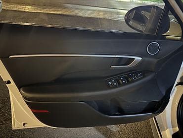 step 2: Hyundai Sonata: 2022 г., 2 л, Автомат, Бензин, Седан — 9