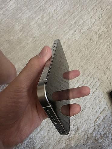 ipad 8th gen: IPhone 15 Pro, Б/у, 512 ГБ, Natural Titanium, Кабель, 93 % — 8