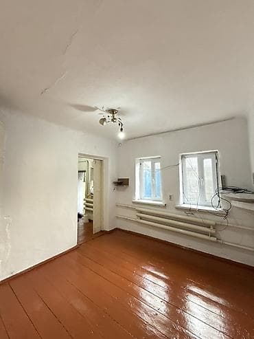 полдом: Продаётся полдома❗️ ✅️2,3 соток ✅️Район:Рабочий городок ✅️Общая — 3