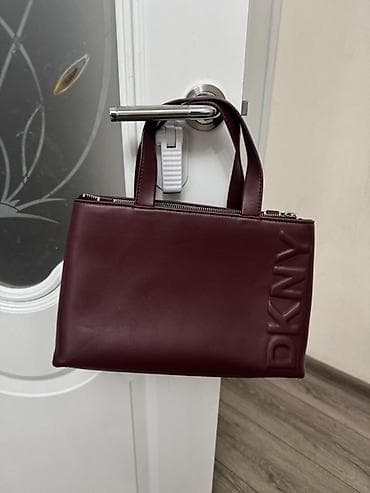 Сумкалар: Классикалык сумка, Италия, Материалы: Нукура булгаары, Магнит илмектер, Сыдырмалуу, Асыл нуска, Аялдарга, Колдонулган — 7