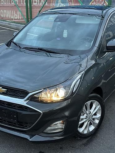 Продажа авто: Chevrolet Spark: 2022 г., 1 л, Вариатор, Бензин, Хэтчбэк — 2
