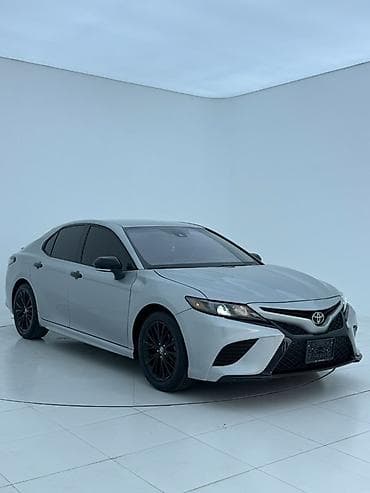 Toyota Camry: 2020 г., 2.5 л, Автомат, Бензин, Седан — 3