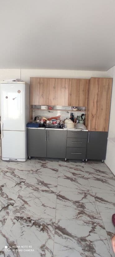 продаю дом в чолпон ата: Номер, ЦО Карвен 4 сезона, Чон-Сары-Ой, Барбекю, Детская площадка, Парковка, стоянка — 2