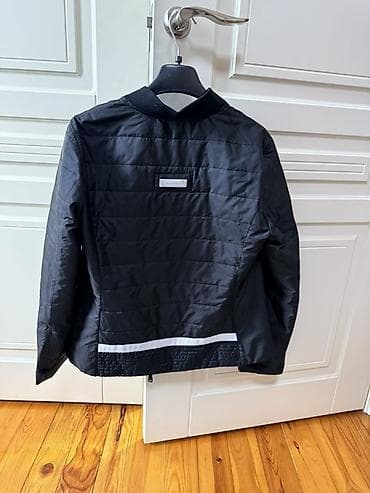 футболки из трикотажа: Стеганая куртка LASAGRADA на весну и осень размер 38. Новая - Цвет — 2