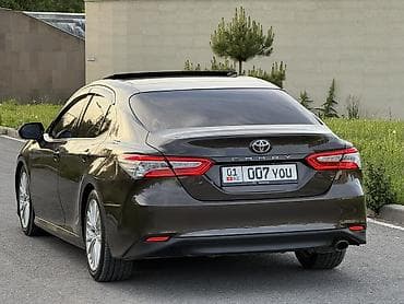 crown 2018: Toyota Camry: 2018 г., 2.5 л, Бензин — 5
