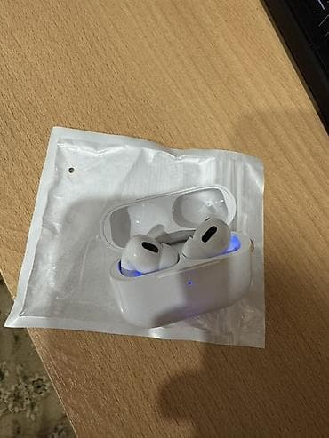 ipad 8: Беспроводные наушники-вкладыши с зарядным кейсом - Форм-фактор — 1