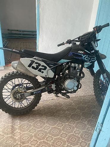 дешёвые питбайки: Питбайк/кроссовый мотоцикл 19/16 с номером 132 - Двигатель — 3