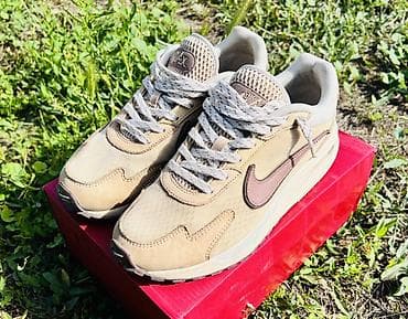 on cloude: Мужские кроссовки, 43, Nike, Б/у, цвет - Бежевый, Самовывоз — 1