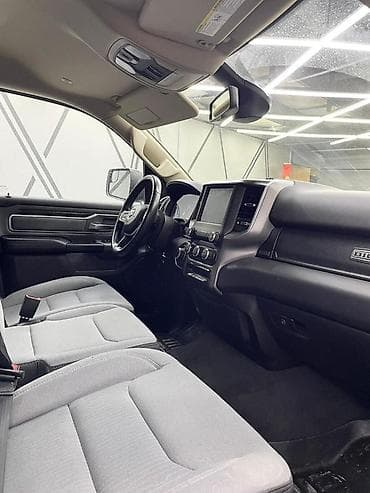 ока: Dodge Ram 1500: 2019 г., 3.6 л, Бензин — 6