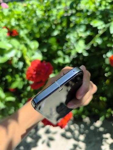 iphone kg: Google Pixel 10 Pro, Б/у, 256 ГБ, цвет - Черный, eSIM — 4