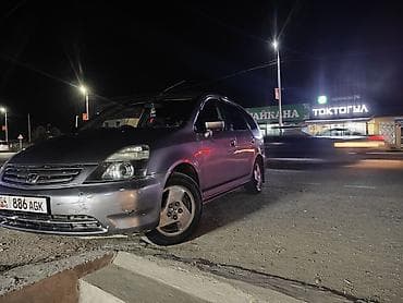 Транспорт: Honda Stream: 2003 г., 2 л, Автомат, Бензин, Минивэн — 4