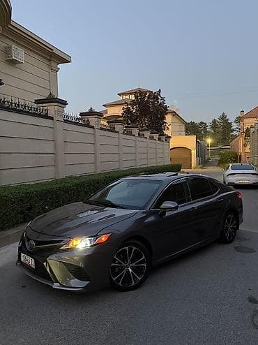 corolla 2003: Toyota Camry: 2019 г., 2.5 л, Автомат, Бензин, Седан — 2