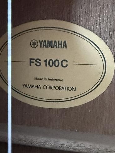 клавишные инструменты: Акустическая гитара YAMAHA FS100C - Тип: акустическая гитара формата — 4