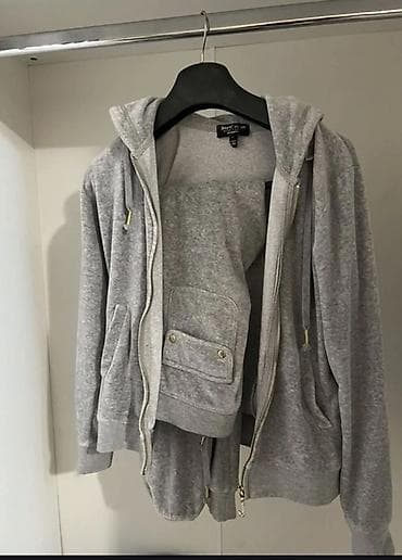 coros pace: Серый спортивный костюм 
носила 1-2 раз новая размер м 
договорная — 1