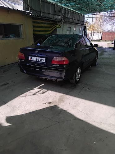 айго aygo: Toyota Avensis: 2001 г., Седан — 2