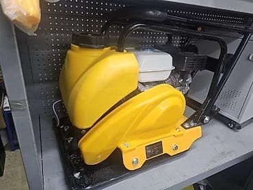 вибраторы: Виброплита бензиновая с баком для полива - Тип: виброплита прямого — 3