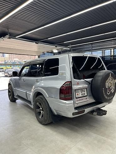 01: Mitsubishi Pajero: 2004 г., 3.2 л, Автомат, Дизель, Внедорожник — 6