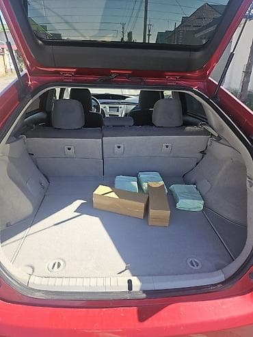Продажа авто: Toyota Prius: 2015 г., 1.8 л, Автомат, Гибрид, Седан — 5