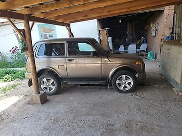 пятнашка такси: ВАЗ (ЛАДА) 4x4 Нива: 2015 г. — 4