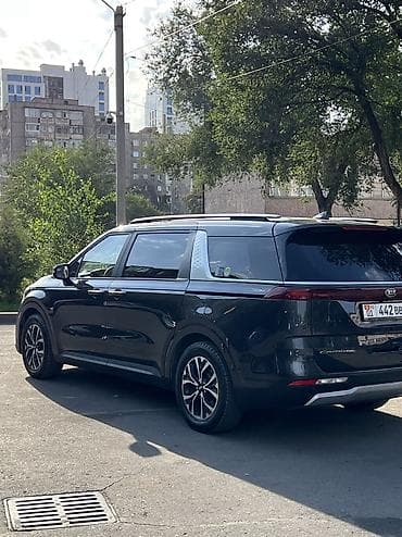 Продажа авто: Kia Carnival: 2021 г., 2.2 л, Автомат, Дизель, Минивэн — 7