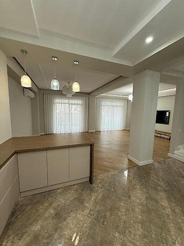 Таунхаус, 250 м², 6 комнат, Агентство недвижимости, Дизайнерский ремонт