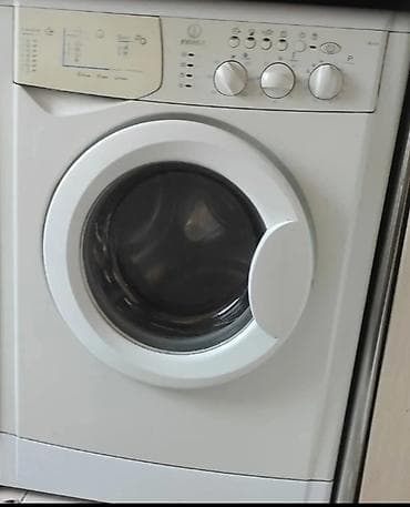 Стиральная машина Indesit, фронтальная загрузка. отдам даром