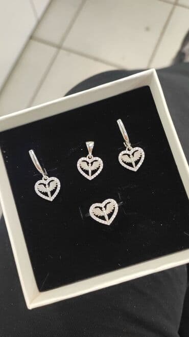 свадебные платья от производителя: Серебряный комплект Серебро 925 пробы Размеры имеются Есть — 4