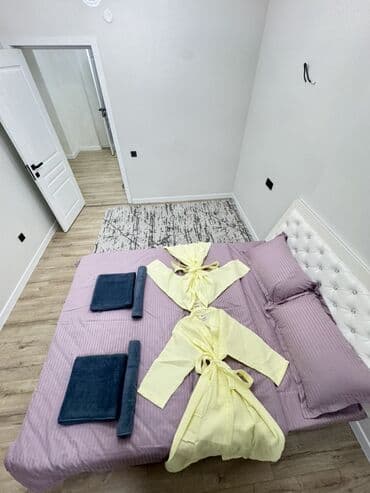 суточный квартира 2 комнатная: 2 комнаты, Душевая кабина, Постельное белье, Кондиционер — 1