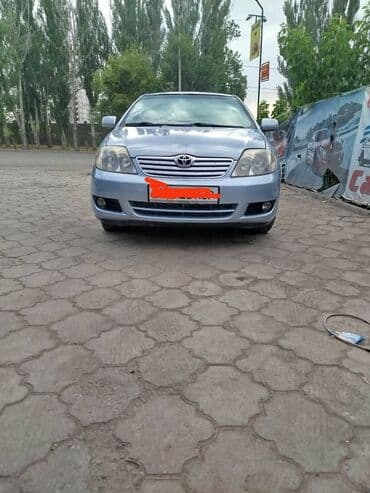 Toyota Corolla: 2004 г., 1.6 л, Автомат, Бензин, Седан