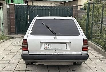 Продажа авто: Mercedes-Benz W124: 1993 г., 2.3 л, Механика, Бензин, Универсал — 5