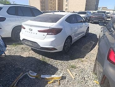 elantra: Hyundai Avante: 2019 г., 1.6 л, Автомат, Бензин, Седан — 4