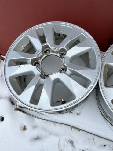 купить диски нива: Литые Диски R 17 Toyota, Комплект, отверстий - 5, Б/у — 4