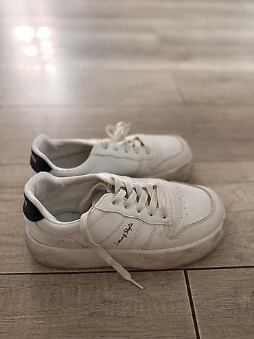 nike react: Продаю обувь все, что на фото по 400 сом можете даже за 300 — 2