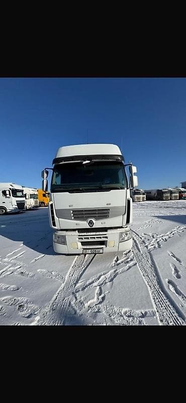 Транспорт: Сүйрөгүч, Renault, 2011 г., Парда — 1