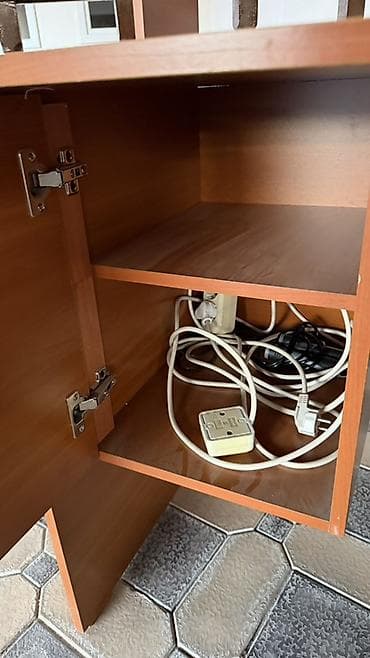 office table: Компьютерный стол, С полками — 5