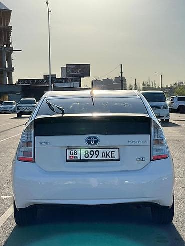 Продажа авто: Toyota Prius: 2010 г., 1.8 л, Автомат, Гибрид, Хэтчбэк — 4