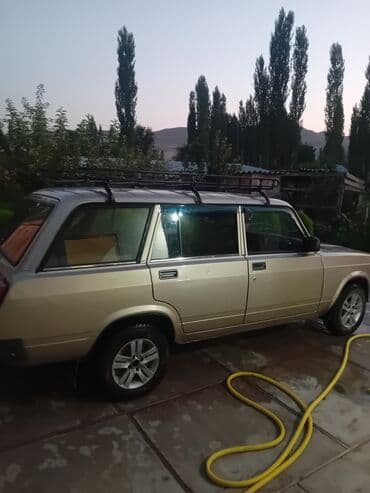 опель вектра а: Универсал Lada 2104 бежевого цвета, оснащенный багажником на крыше — 2