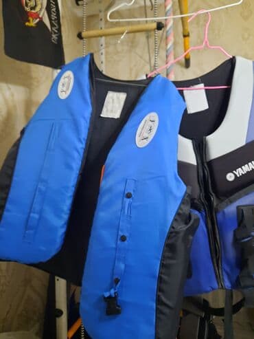 купить прикормочный кораблик для рыбалки: Здаю в Ренду спасательные Жилеты 200 сом сутки 1 жилет — 1